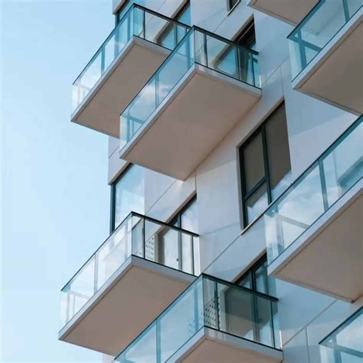 Glass-Filled Aluminum Balustrade